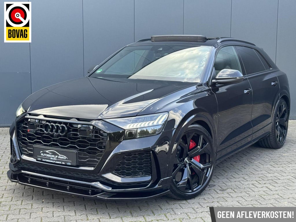 Audi RSQ8
