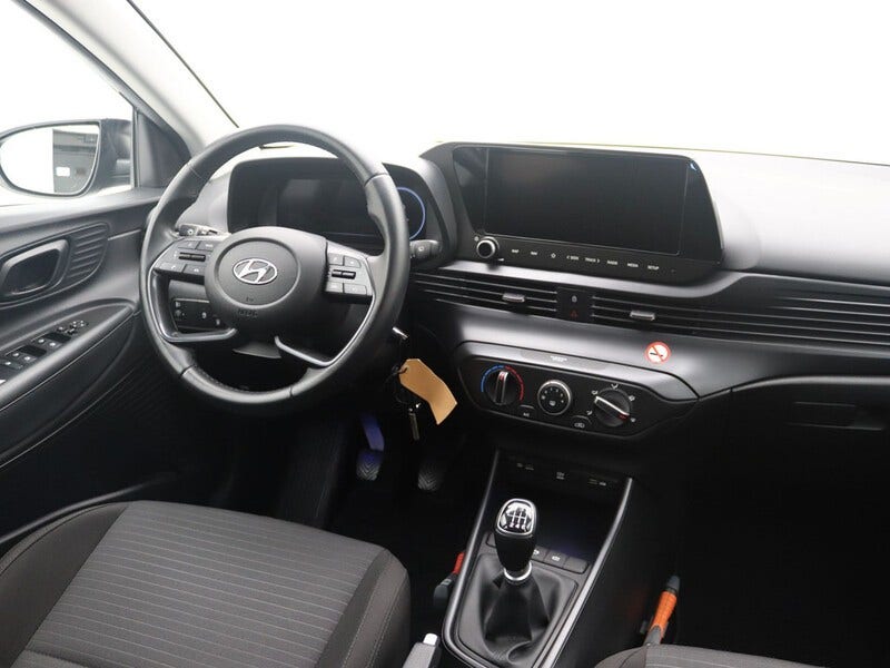 Hyundai i20 (10)