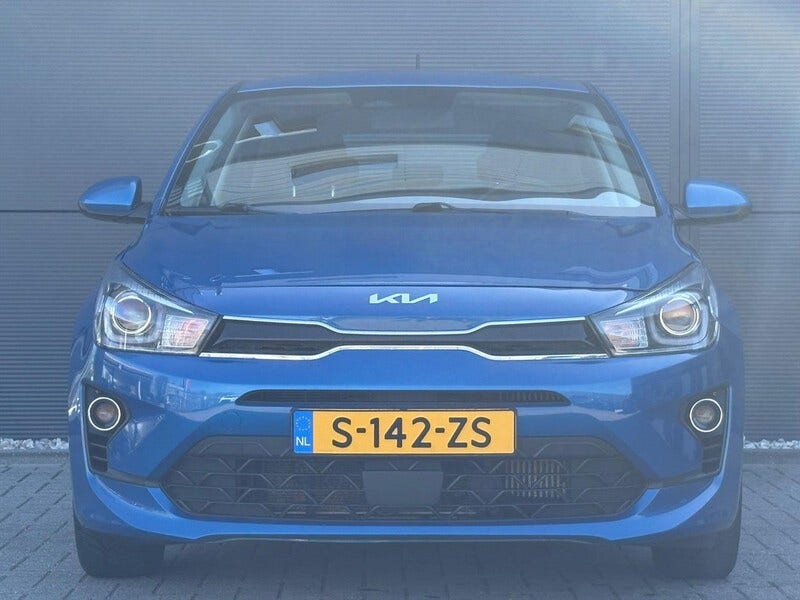 Kia Rio (2)