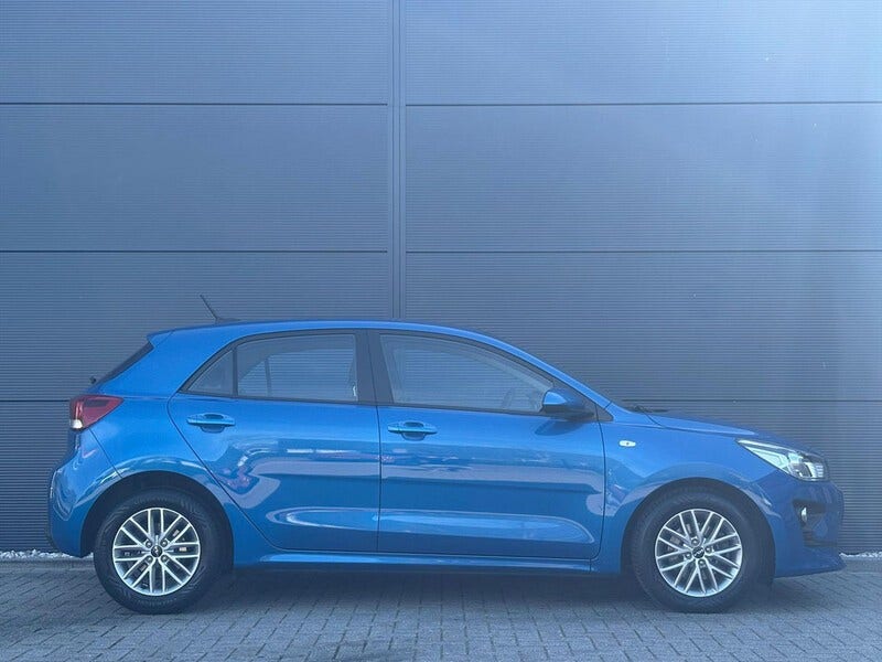 Kia Rio (4)