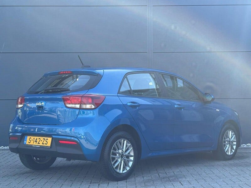 Kia Rio (9)