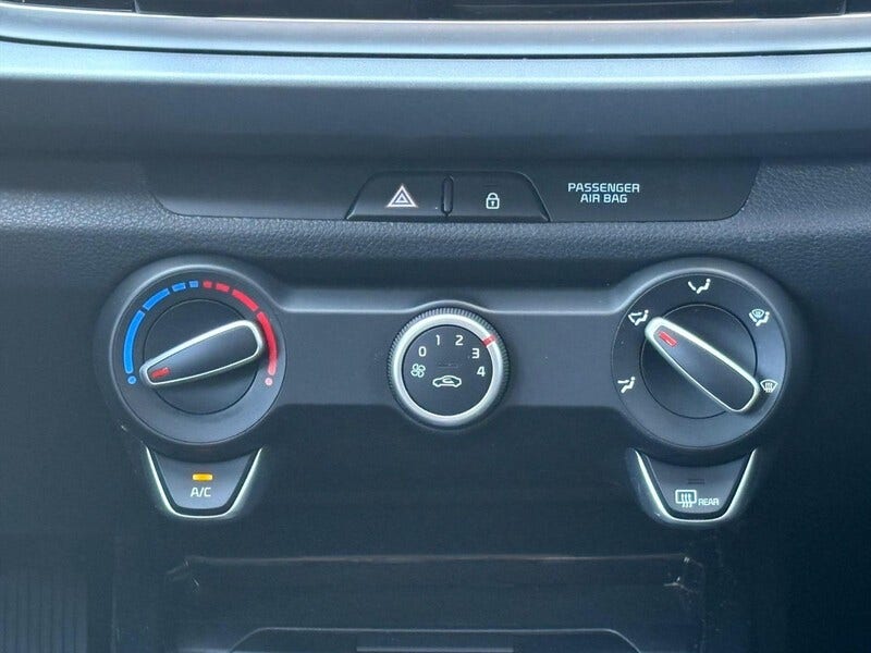 Kia Rio (18)