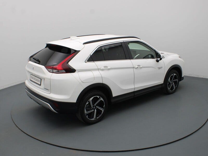 Mitsubishi Eclipse Cross (11)