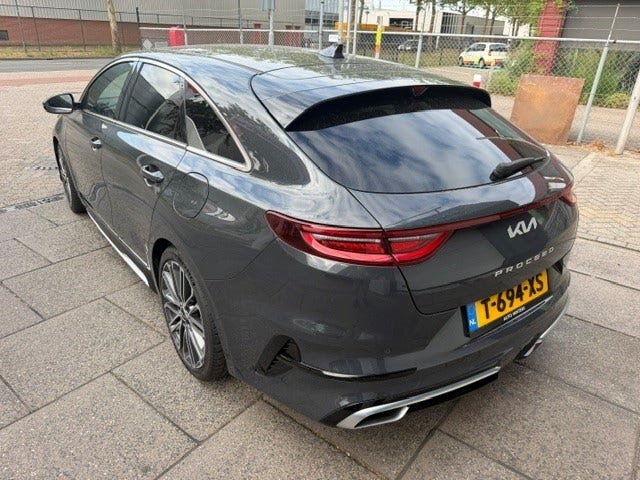 Kia ProCeed (5)