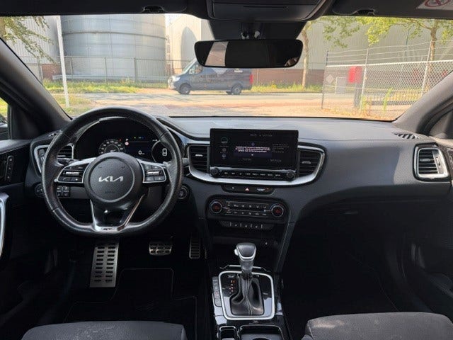 Kia ProCeed (11)