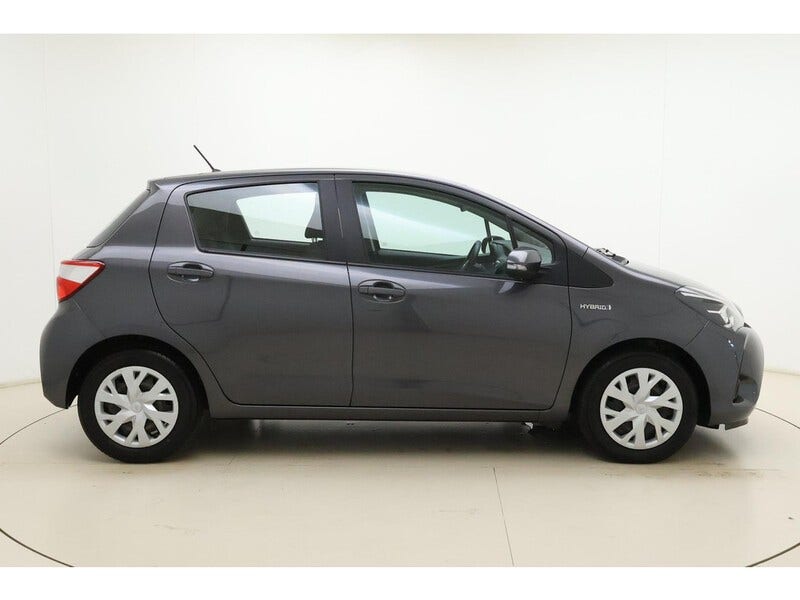 Toyota Yaris (9)