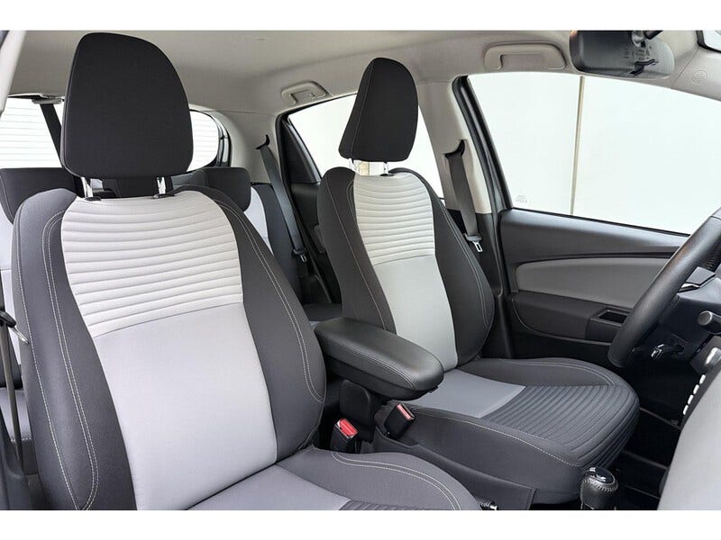 Toyota Yaris (10)