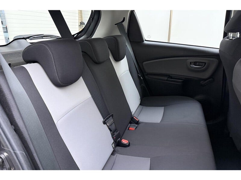 Toyota Yaris (13)