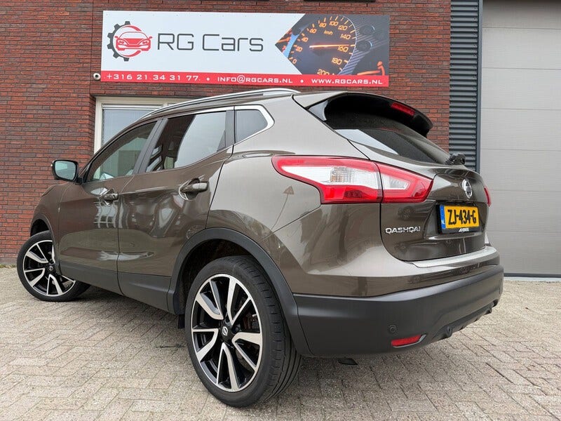 Nissan Qashqai (2)