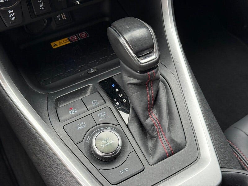 Toyota RAV4 (16)
