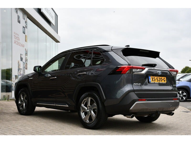 Toyota RAV4 (11)