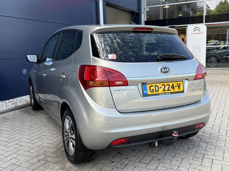 Kia Venga (4)