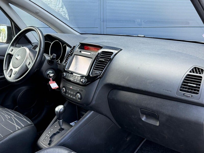 Kia Venga (7)