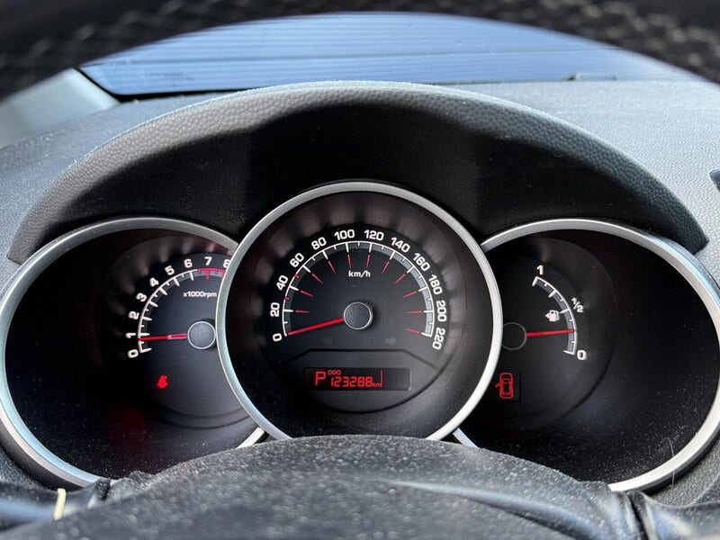 Kia Venga (12)