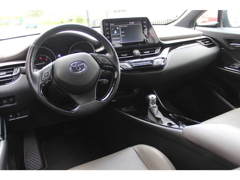 Toyota C-HR (8)