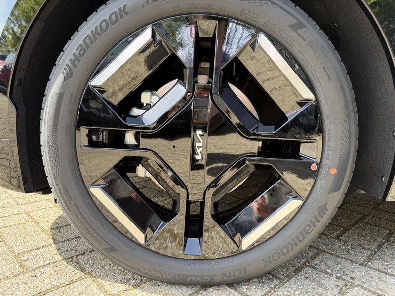 Kia EV3 (24)