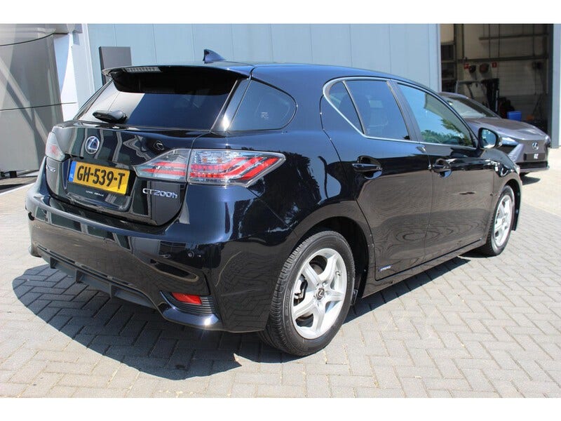 Lexus CT (3)