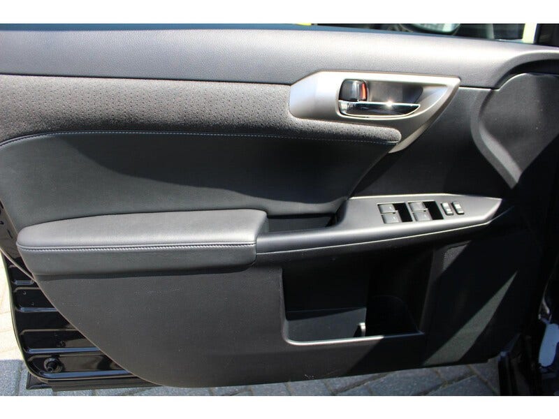 Lexus CT (16)