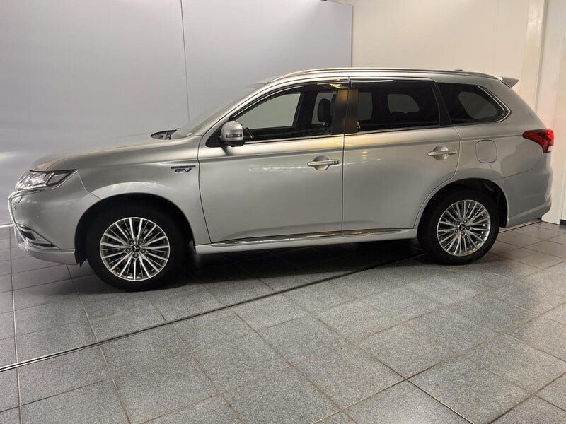 Mitsubishi Outlander (3)