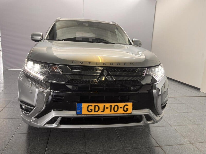 Mitsubishi Outlander (5)