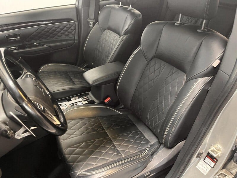Mitsubishi Outlander (9)