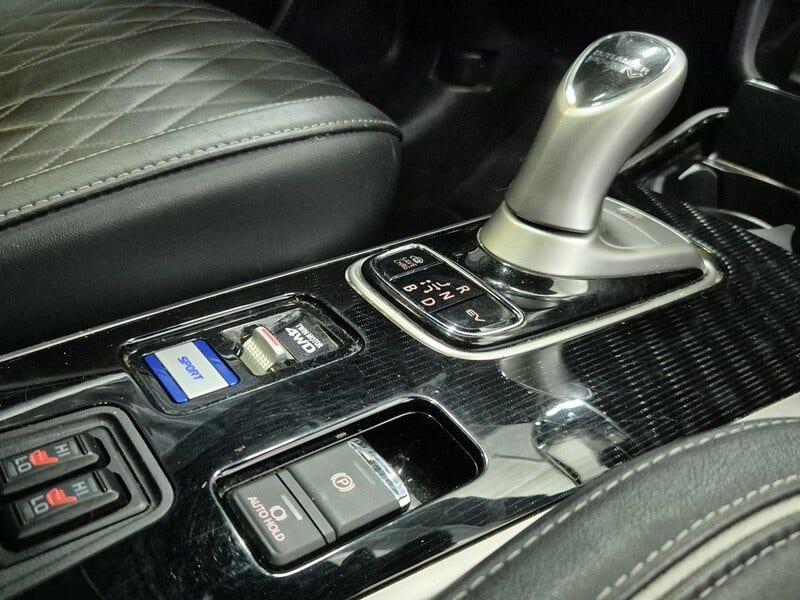Mitsubishi Outlander (20)