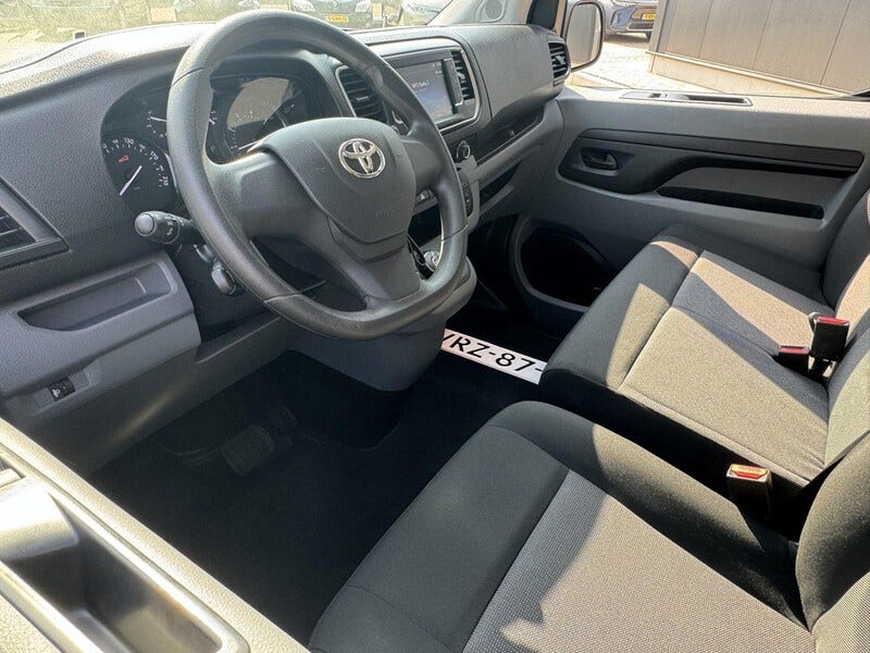Toyota Proace (13)