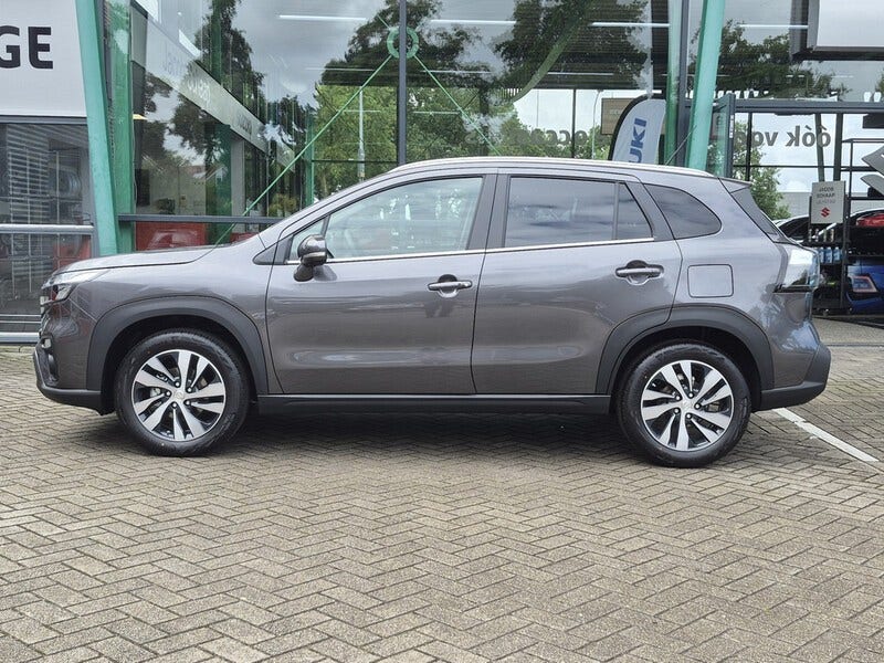 Suzuki Cross (7)