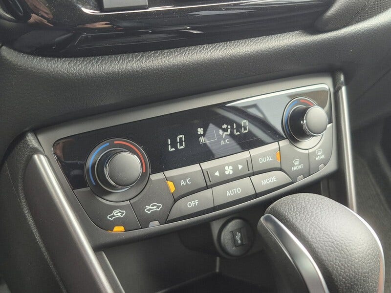 Suzuki Cross (12)