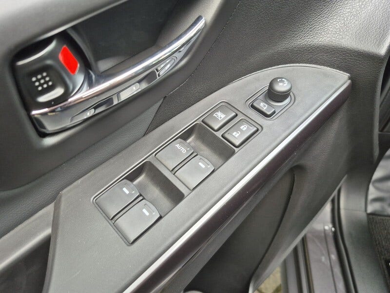 Suzuki Cross (19)