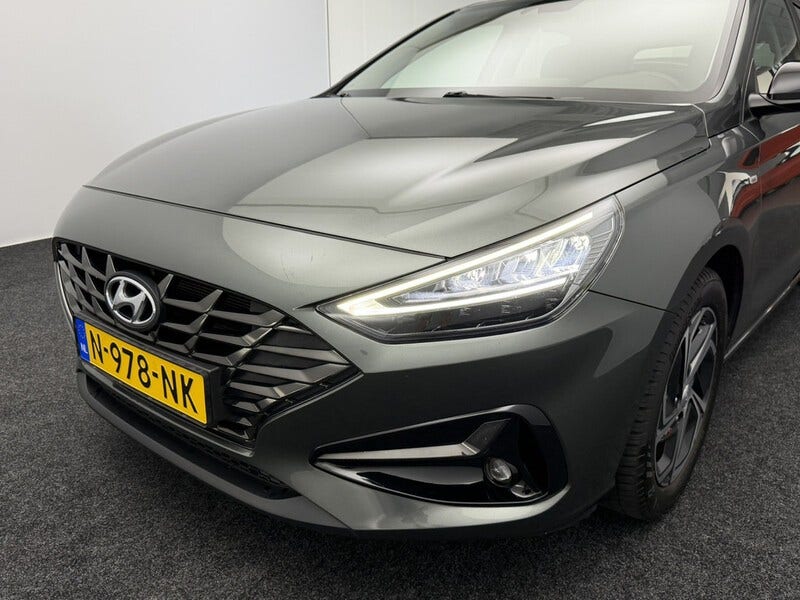 Hyundai i30 (2)