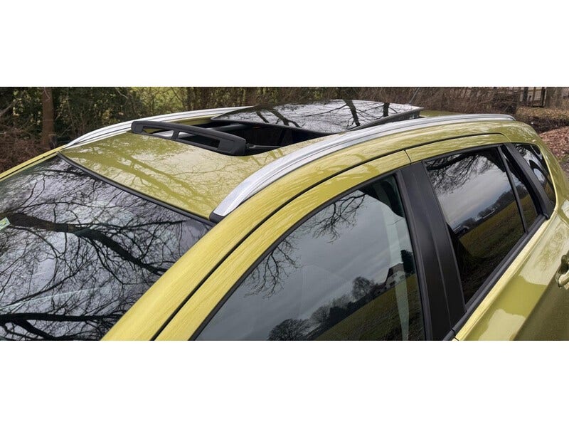 Suzuki Cross (12)