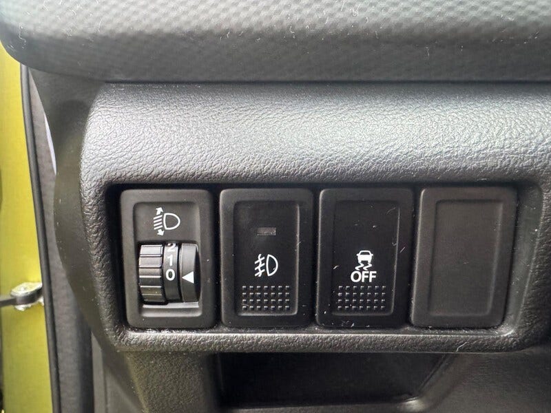 Suzuki Cross (15)