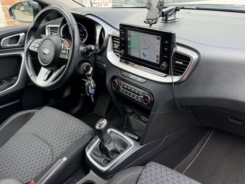 Kia XCeed (12)