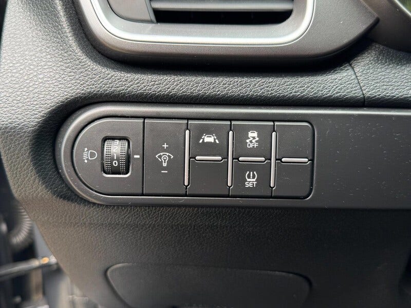 Kia XCeed (19)