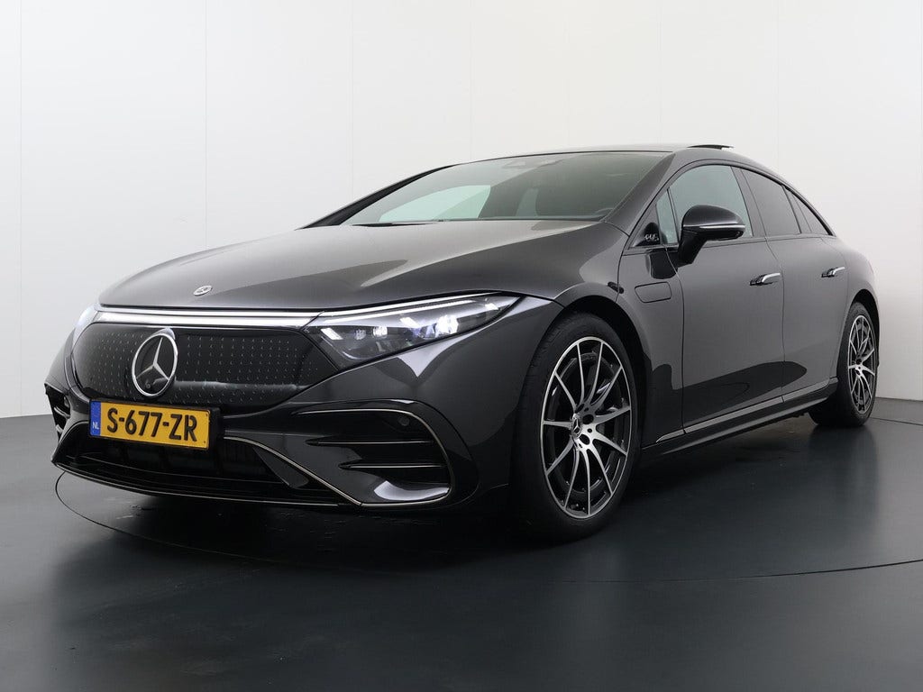 Mercedes Benz EQS