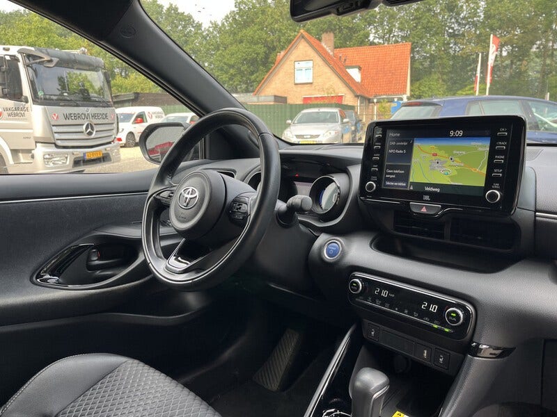 Toyota Yaris (7)
