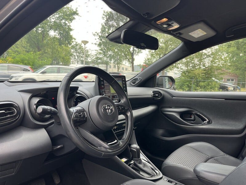 Toyota Yaris (9)
