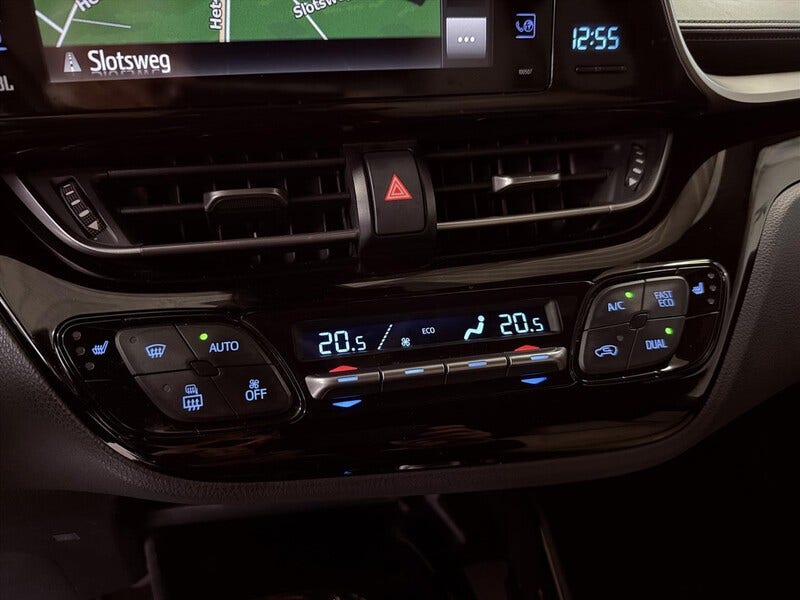 Toyota C-HR (9)