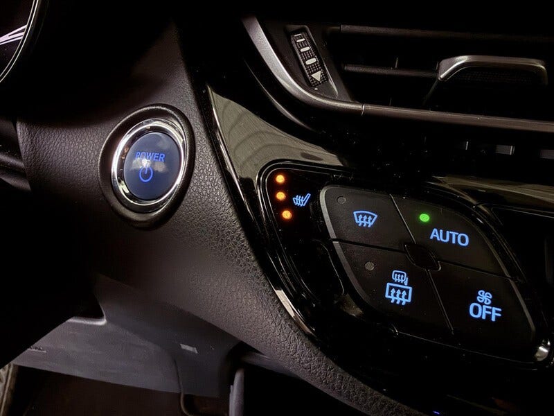Toyota C-HR (10)