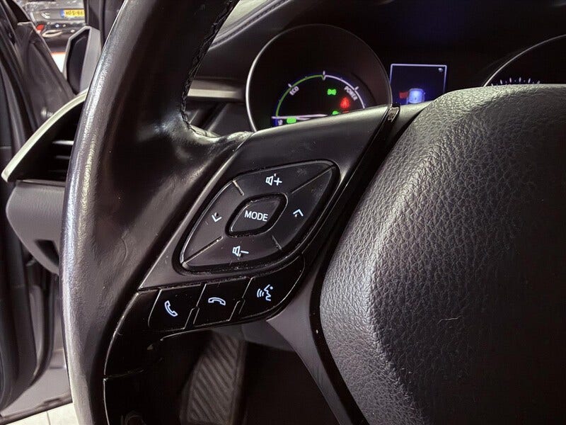 Toyota C-HR (11)