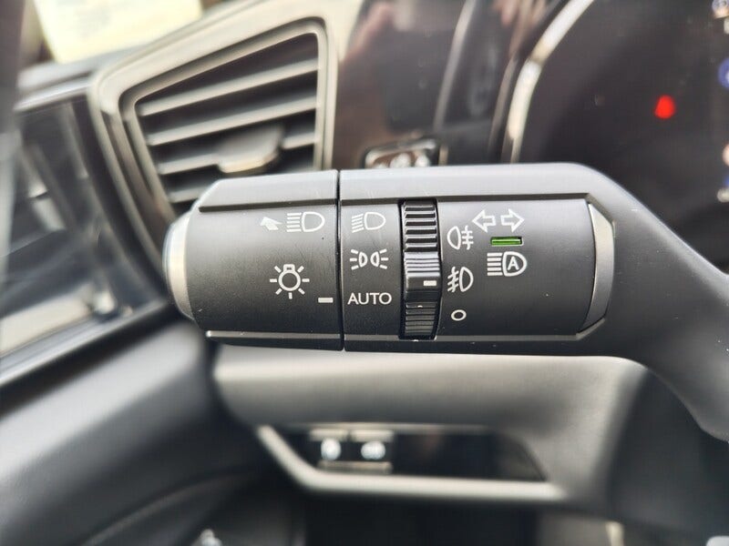 Lexus NX (12)