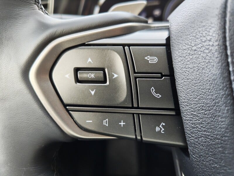Lexus NX (14)