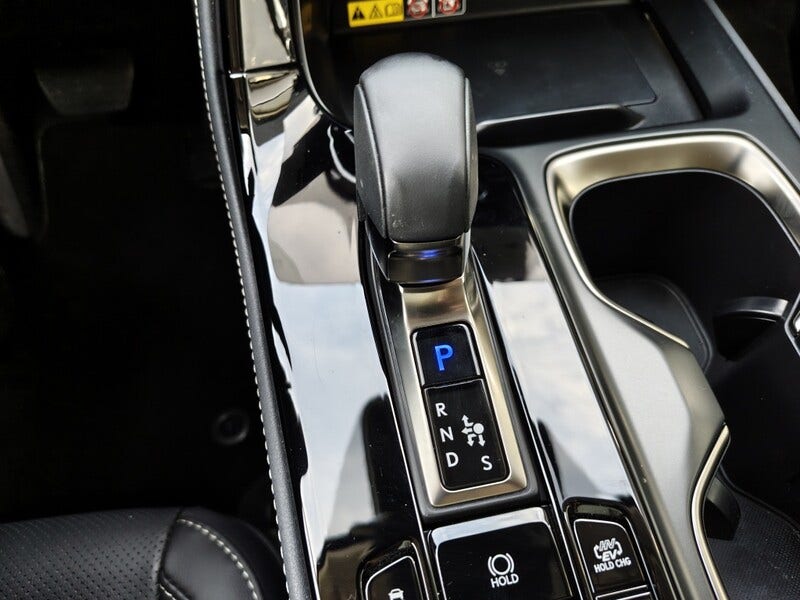 Lexus NX (24)