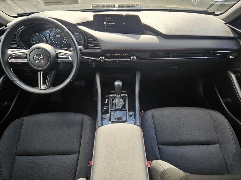 Mazda 3 (4)