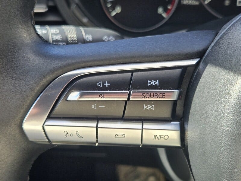 Mazda 3 (9)