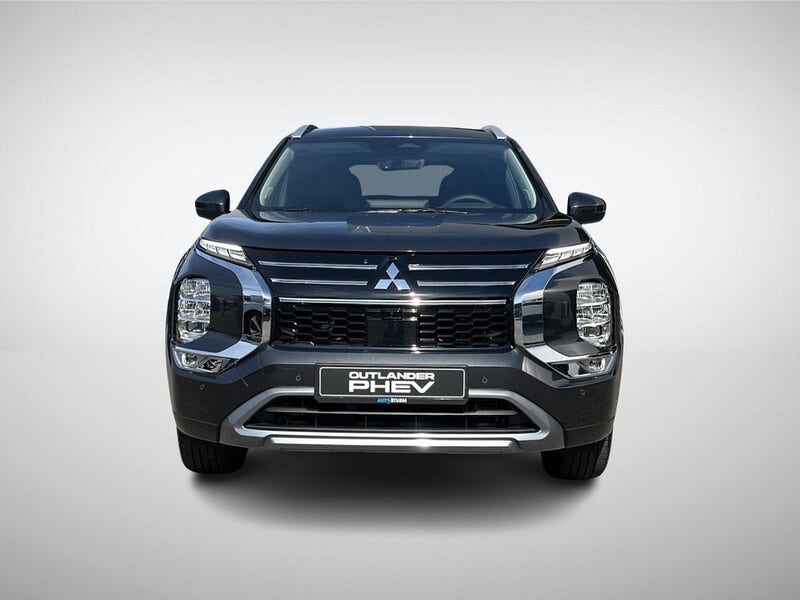 Mitsubishi Outlander (2)