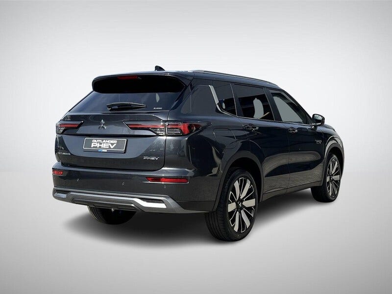 Mitsubishi Outlander (4)