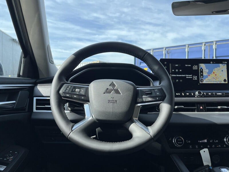 Mitsubishi Outlander (13)