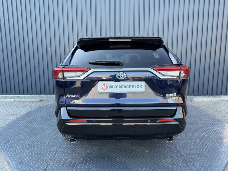 Toyota RAV4 (12)